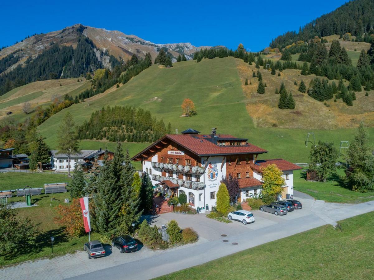 Hotel Winklerhof Holzgau Bagian luar foto